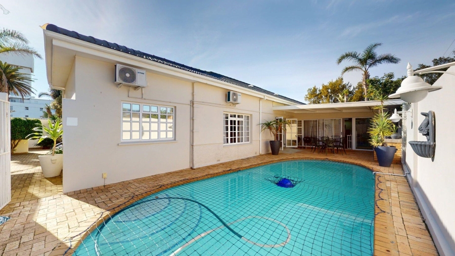 8 Bedroom Property for Sale in Summerstrand Eastern Cape